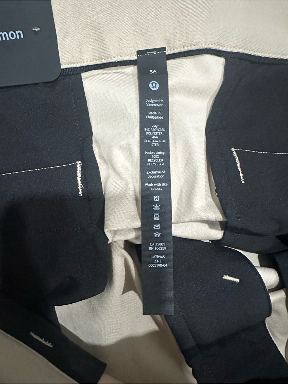 Lululemon Commission Classic Fit Short 9” (Trench) - NWT - Picture 4 of 6